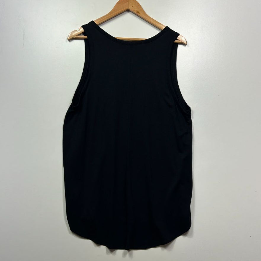 Black sleeveless tank top front view