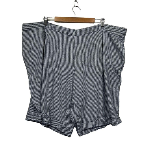 Grey ribbed shorts front view