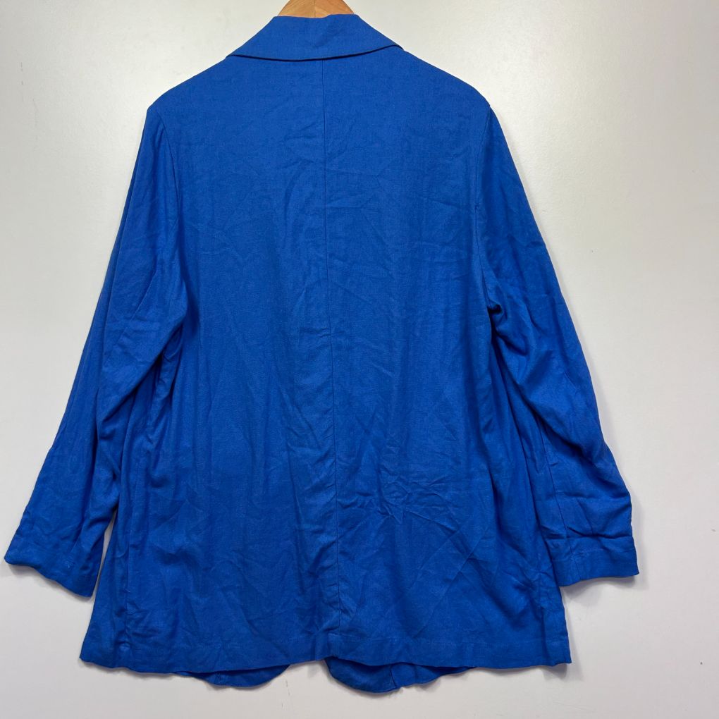 Blue shirt back view