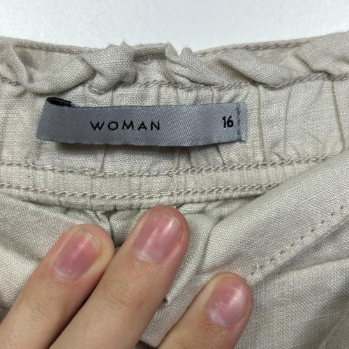 Target Woman Beige Belted Linen Shorts - Size 16