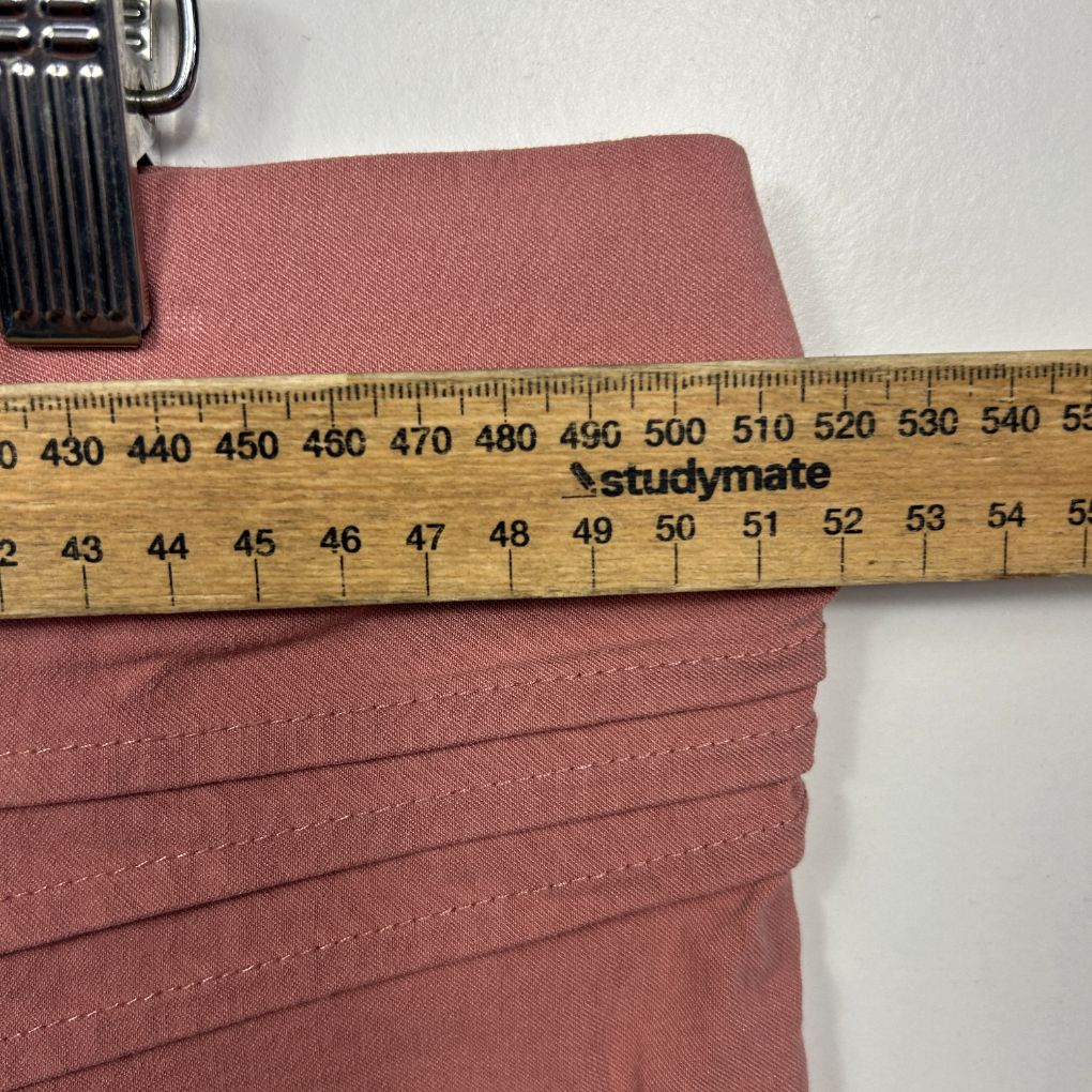 Mauve pink fabric with measurement detail view