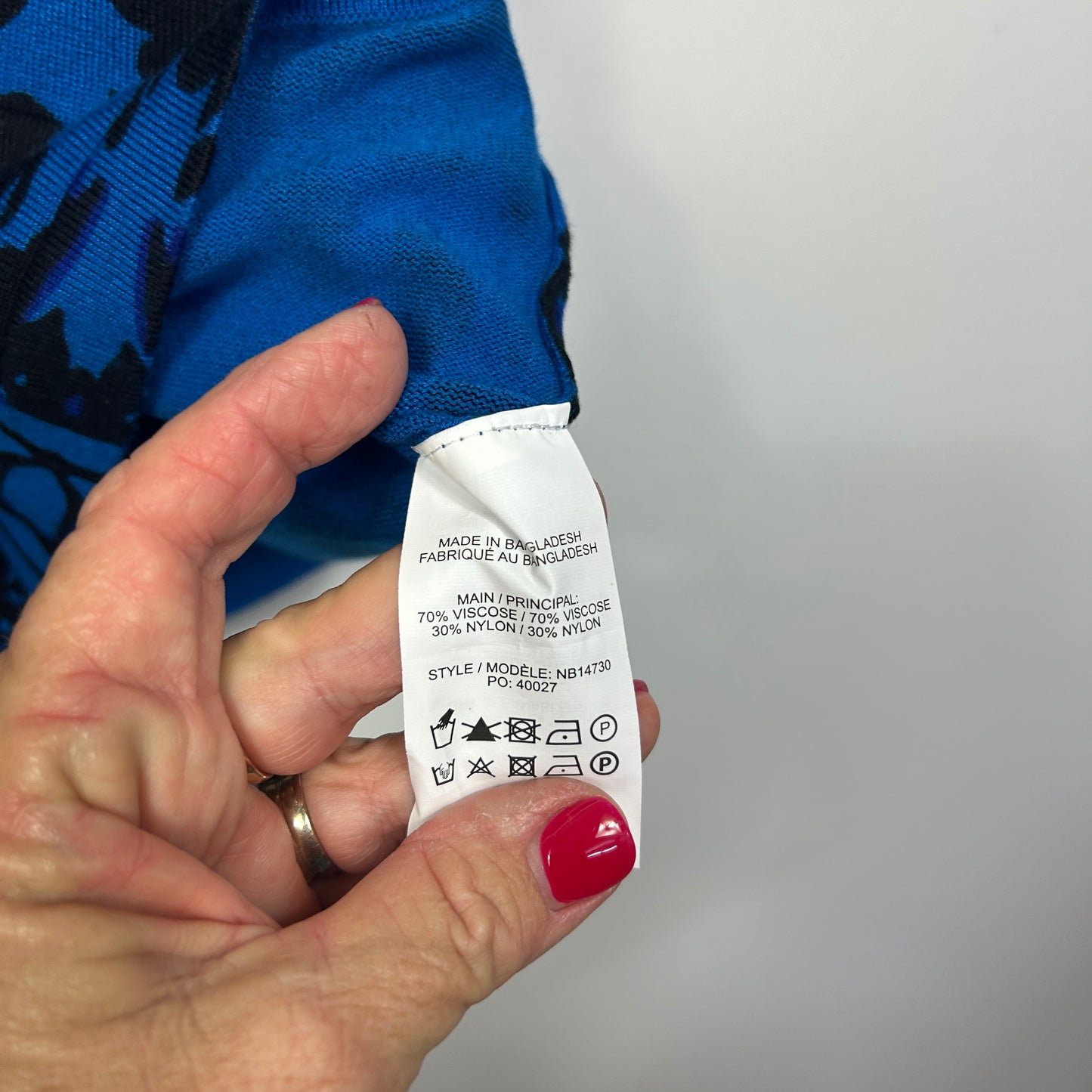 Blue top label detail view