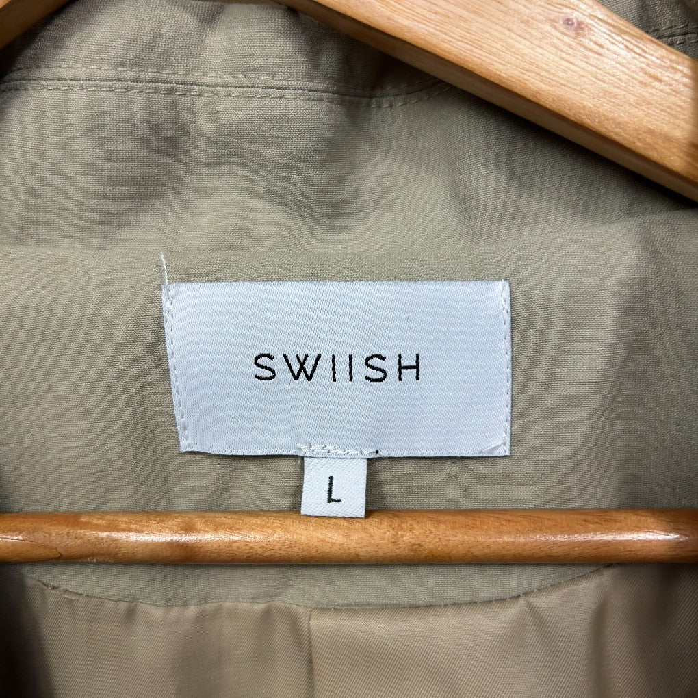 Beige jacket label detail view