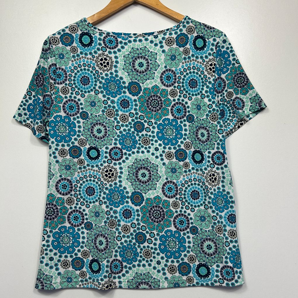Teal circular geometric print t-shirt front view