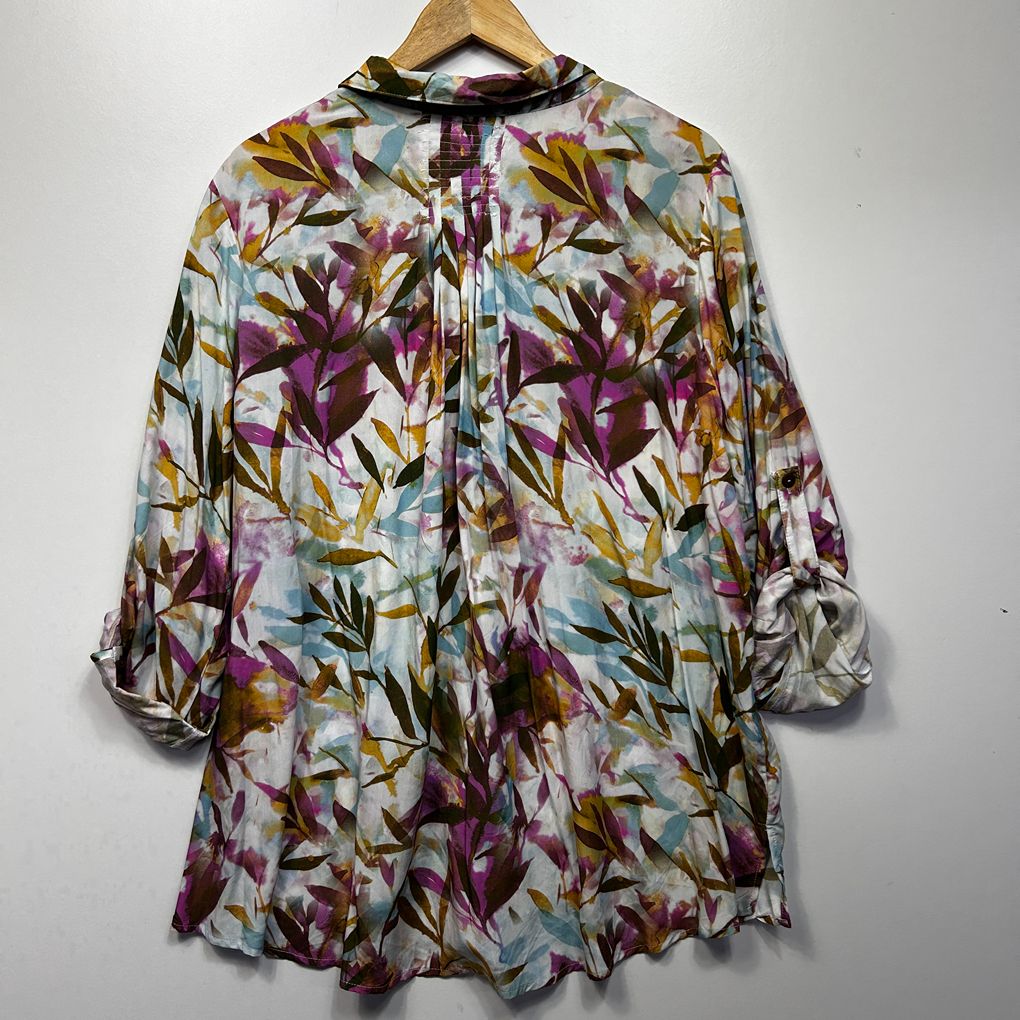 Willow Tree Multicoloured Shirt - Size 18