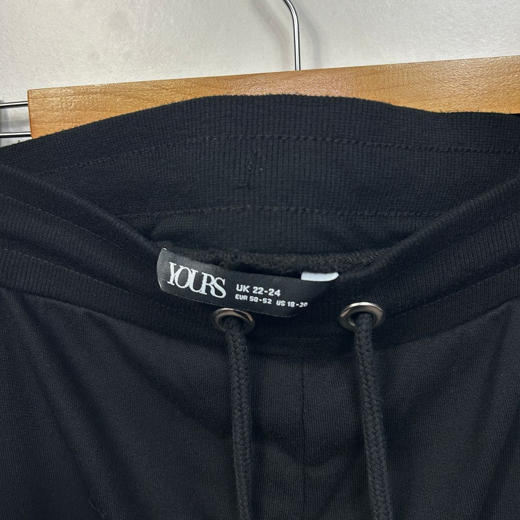 Yours Black Plus Size Cotton Shorts - Size 22-24