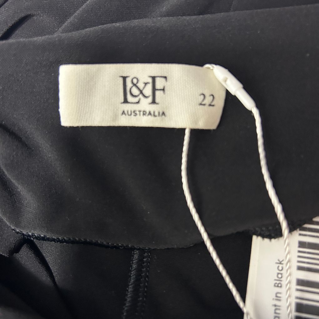 Leina & Fleur Black Pants - Size 22