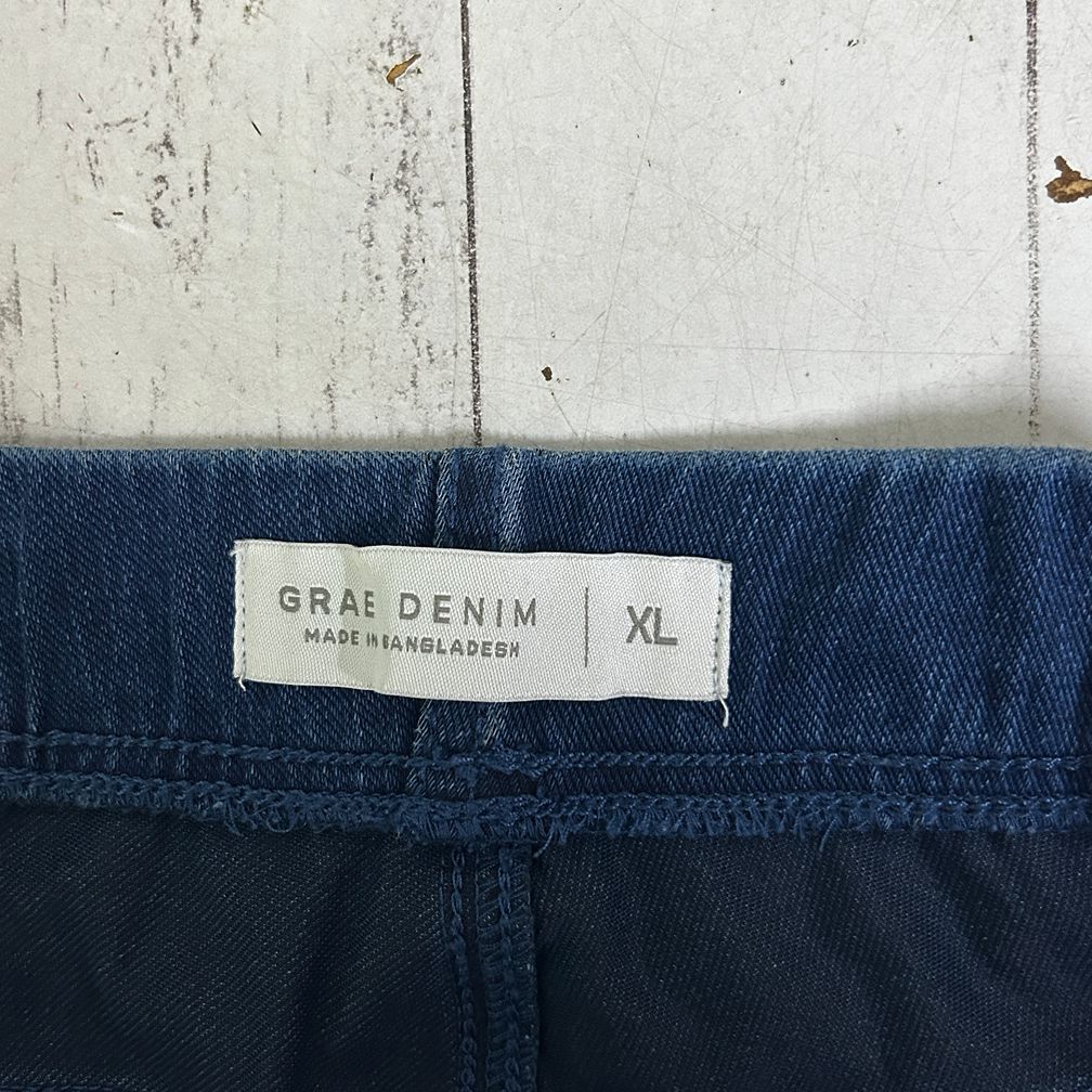 Suzanne Grae Blue Denim Cropped Jeans - Size XL