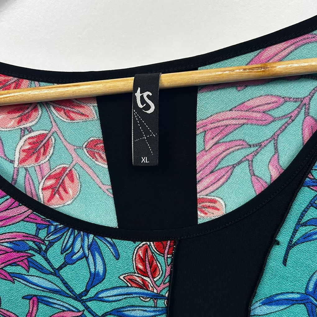 Taking Shape Teal Plus Size Top - Size XL/22
