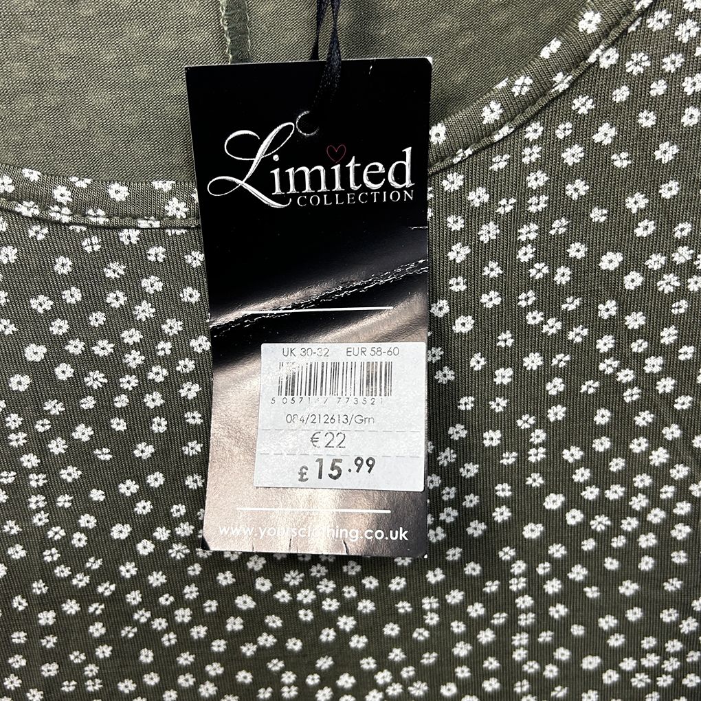 Limited Collection Khaki Plus Size Floral Print Top - Size 30-32