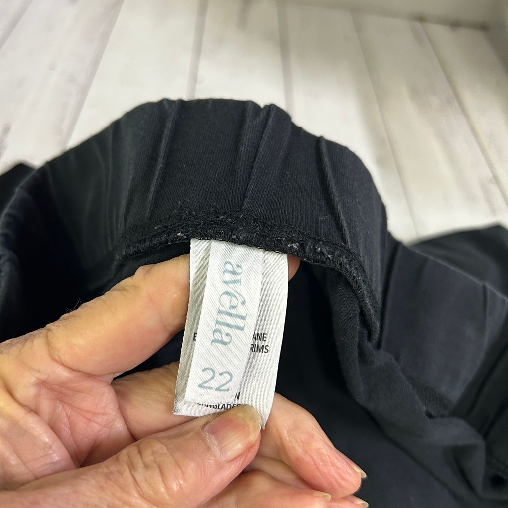 Avella Black Cotton Legging Pants - Size 22