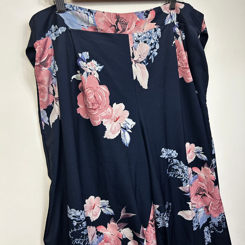 Shein Navy Floral Plus Size Wide Leg Pants - Size 2XL
