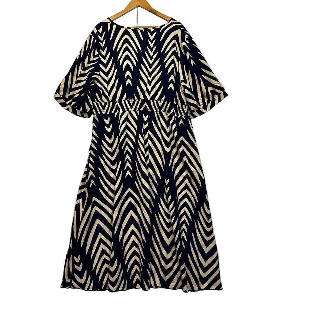 Shein Navy and Cream Print Dress - Size 5XL