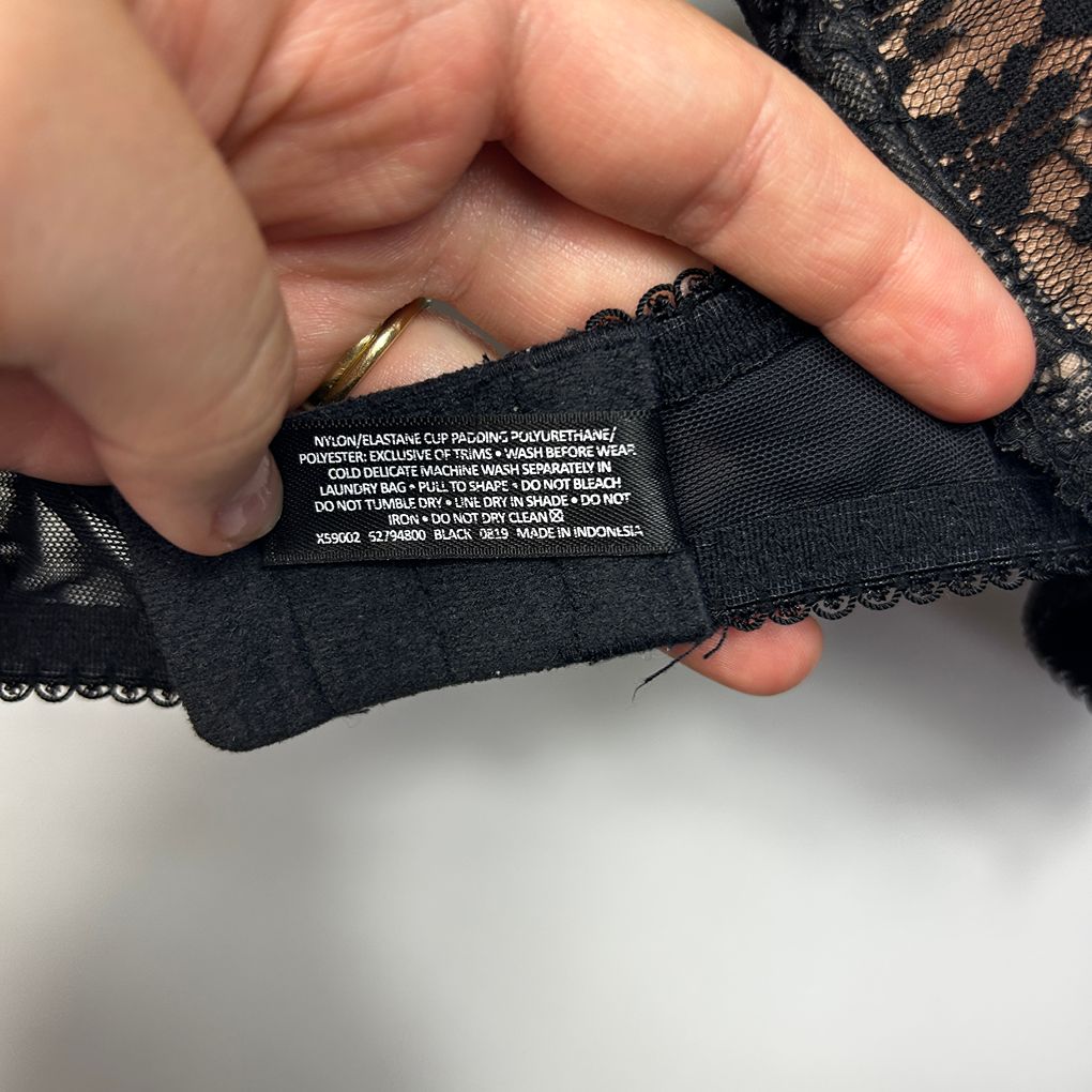 Preview Black Plus Size Lace Bra - Size 18E