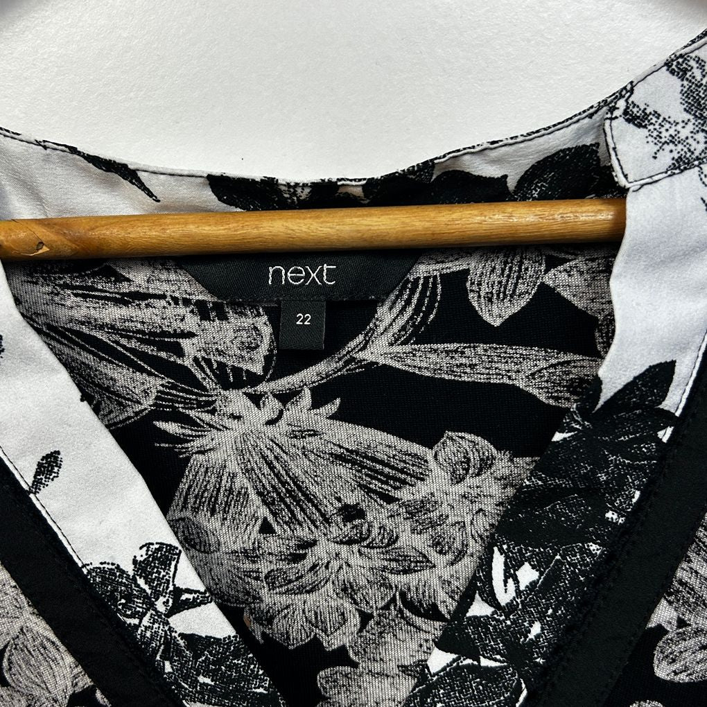 Next Black & White Floral Plus Size Dress - Size 22