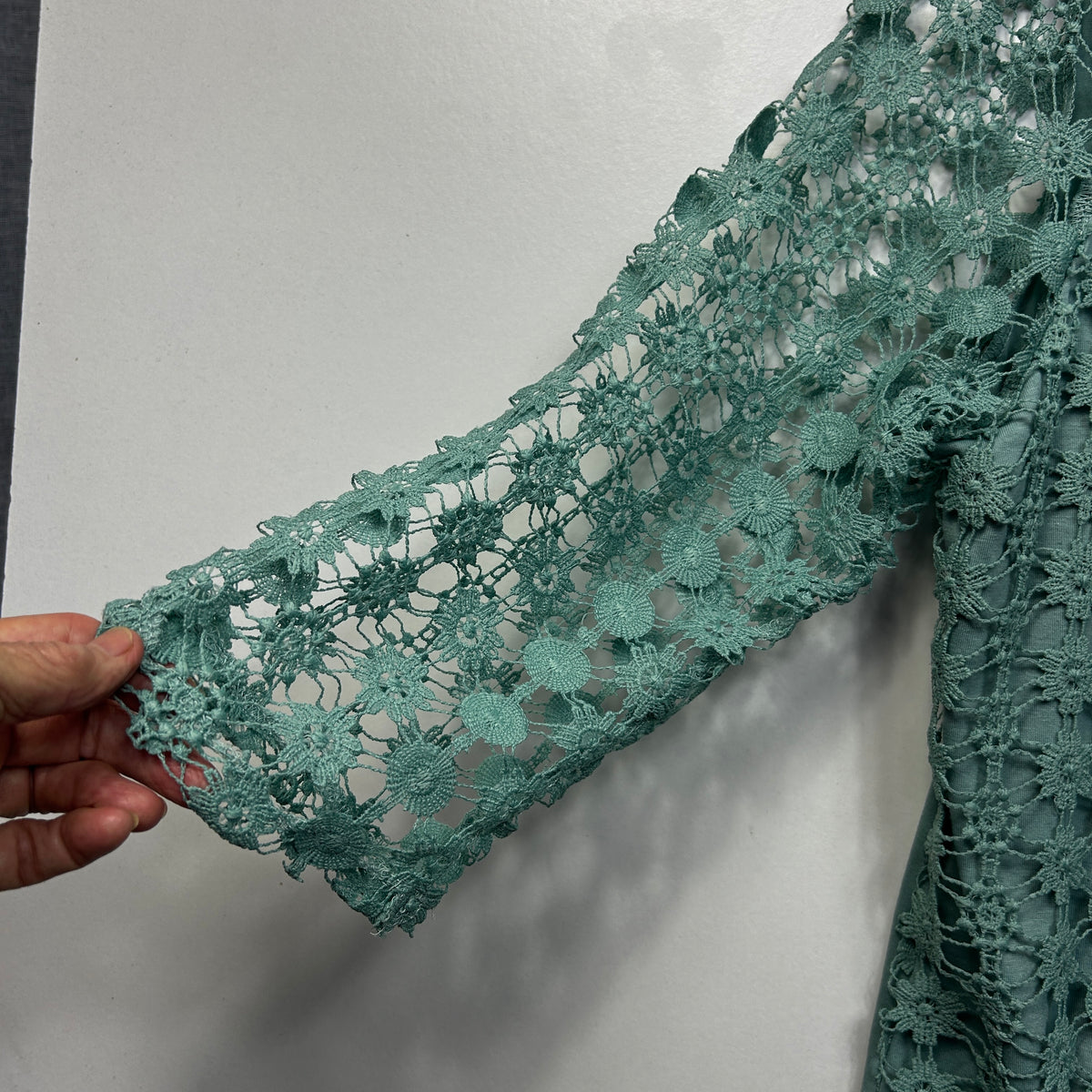 Millers Green Lace Sleeve Top - Size 16