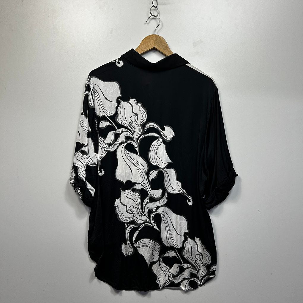 Sheike Black Floral Shirt - Size 16