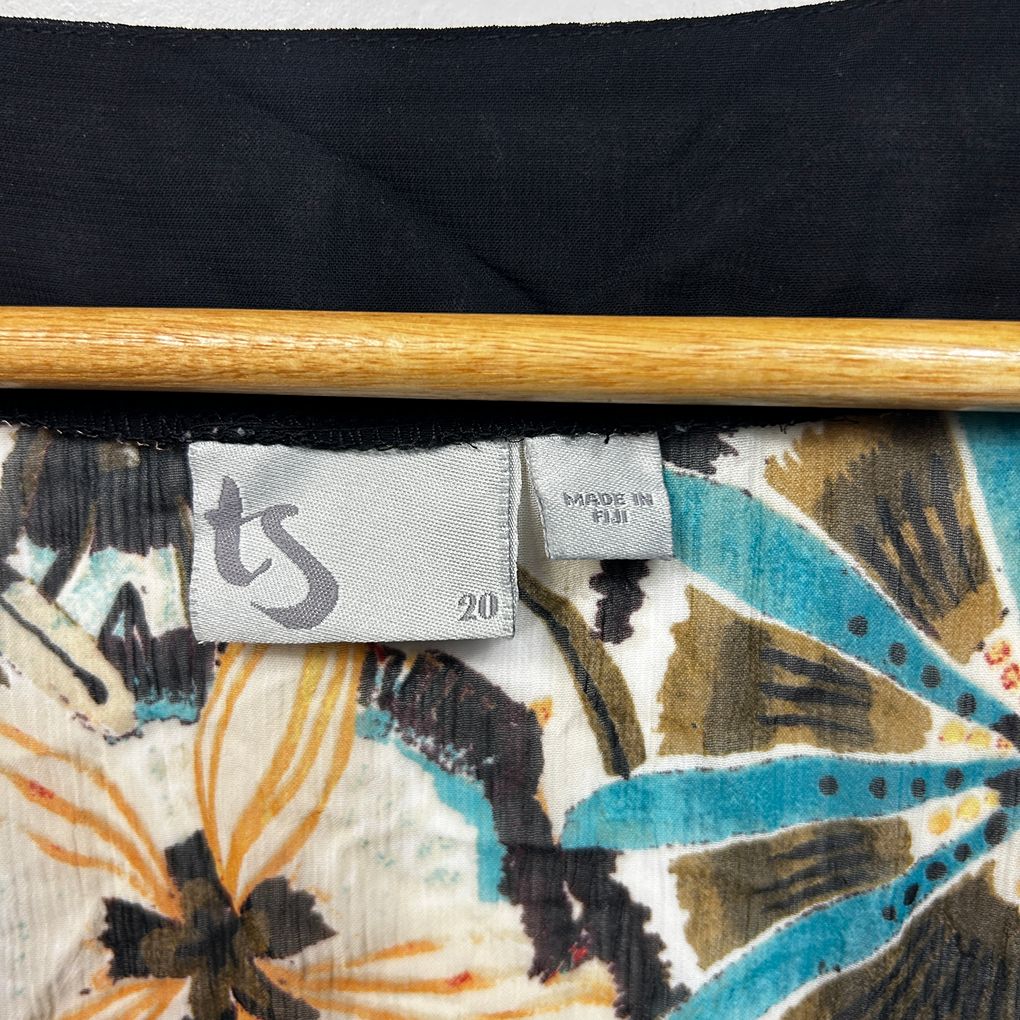 Taking Shape Multicoloured Plus Size Kimono - Size 20
