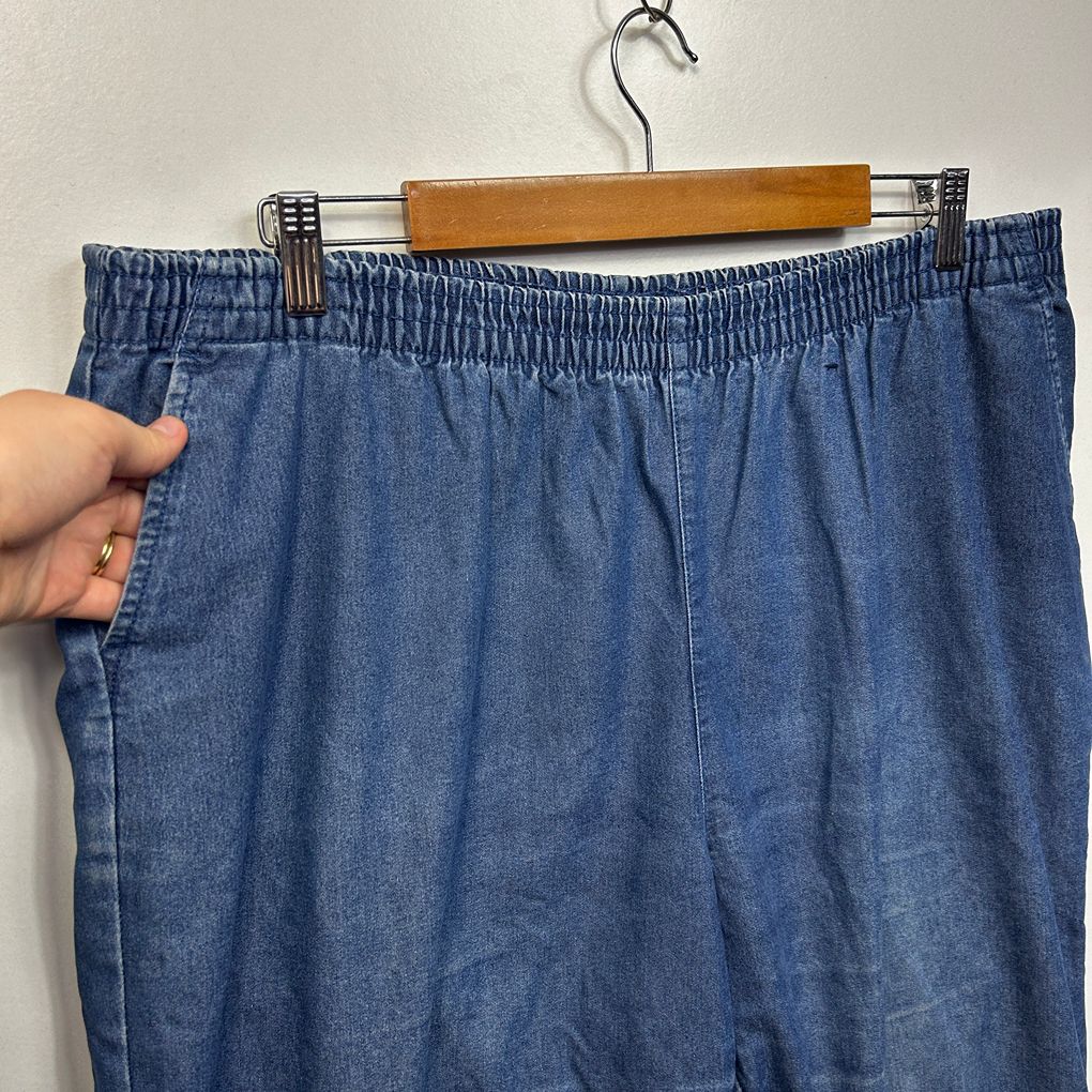 Millers Blue Denim Crop Pants - Size 16