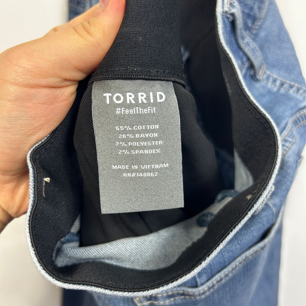 Torrid Blue Plus Size Bombshell Flare Stretch Jeans - Size 24S
