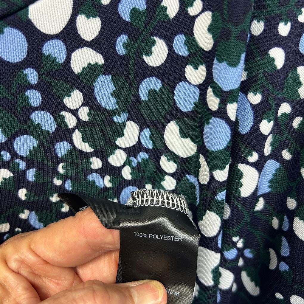 Taking Shape Navy Print Top - Size 18/M