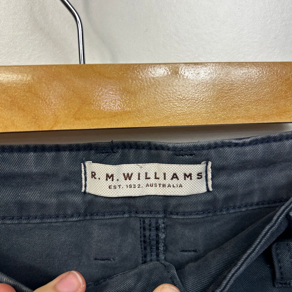 R.M. Williams Navy Chino Mens Shorts - Size 46 (fault)