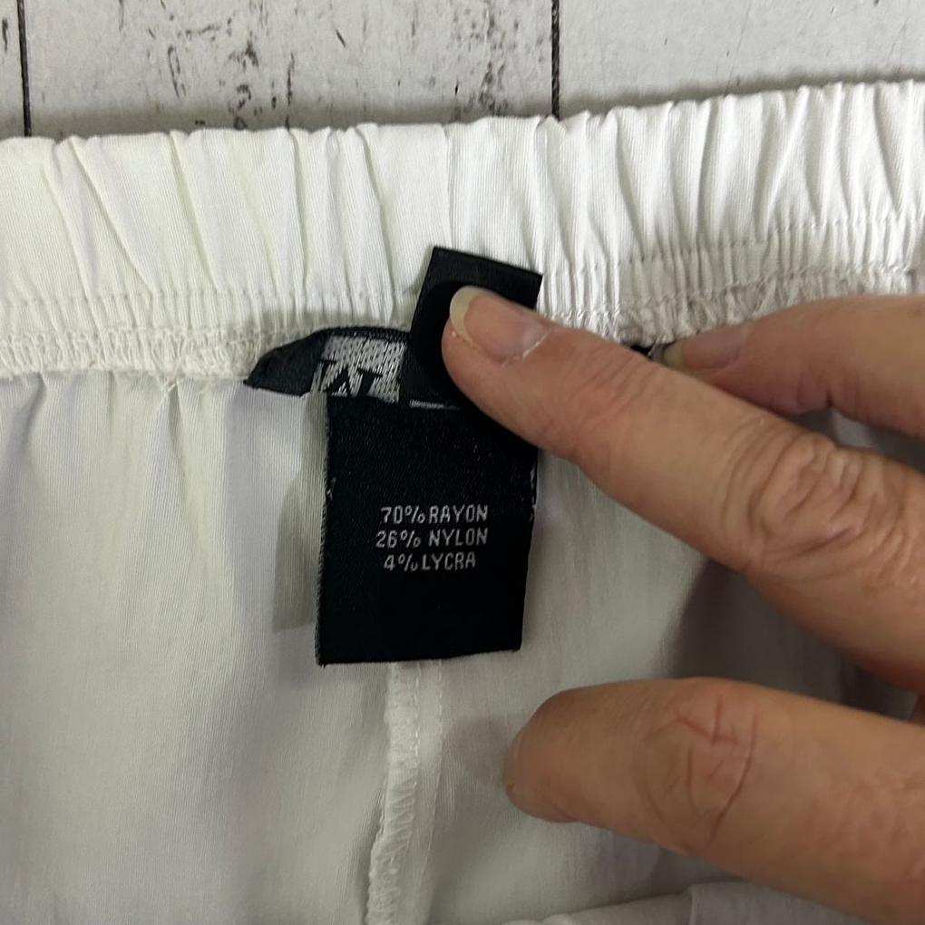 My Size White Cropped Pants - Size 18/M (Fault: Hem)