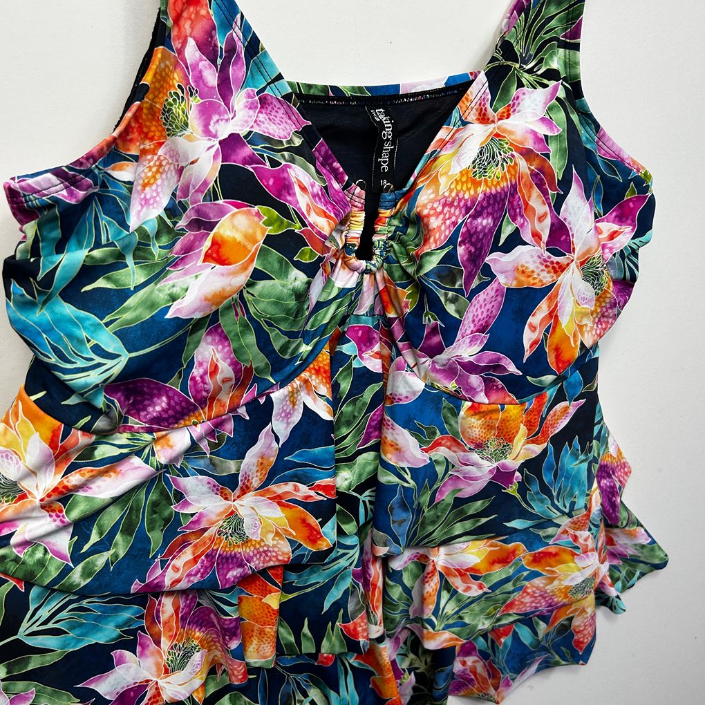 Taking Shape Multicoloured Plus Size Swim Top - Size 18