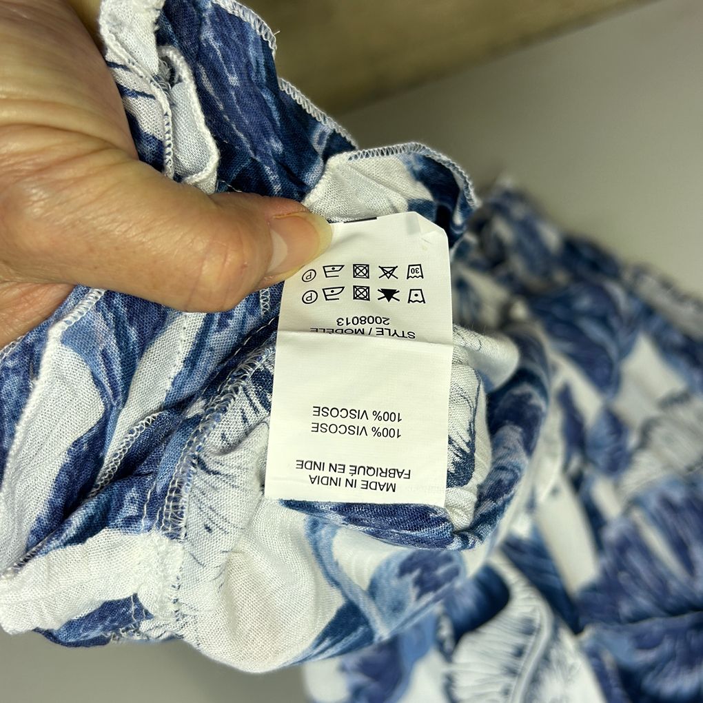 Millers Blue and White Palm Print Top - Size 20
