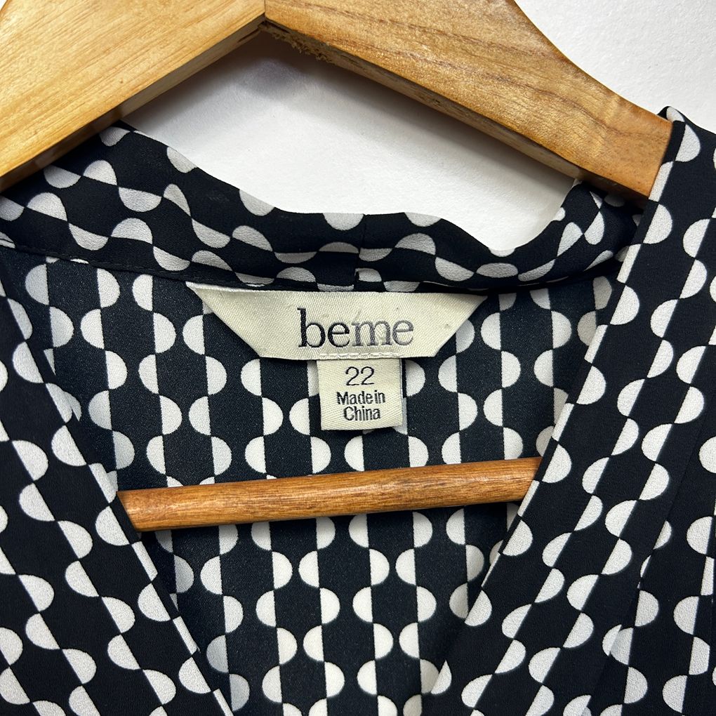 Beme Black Plus Size Sleeveless Top - Size 22