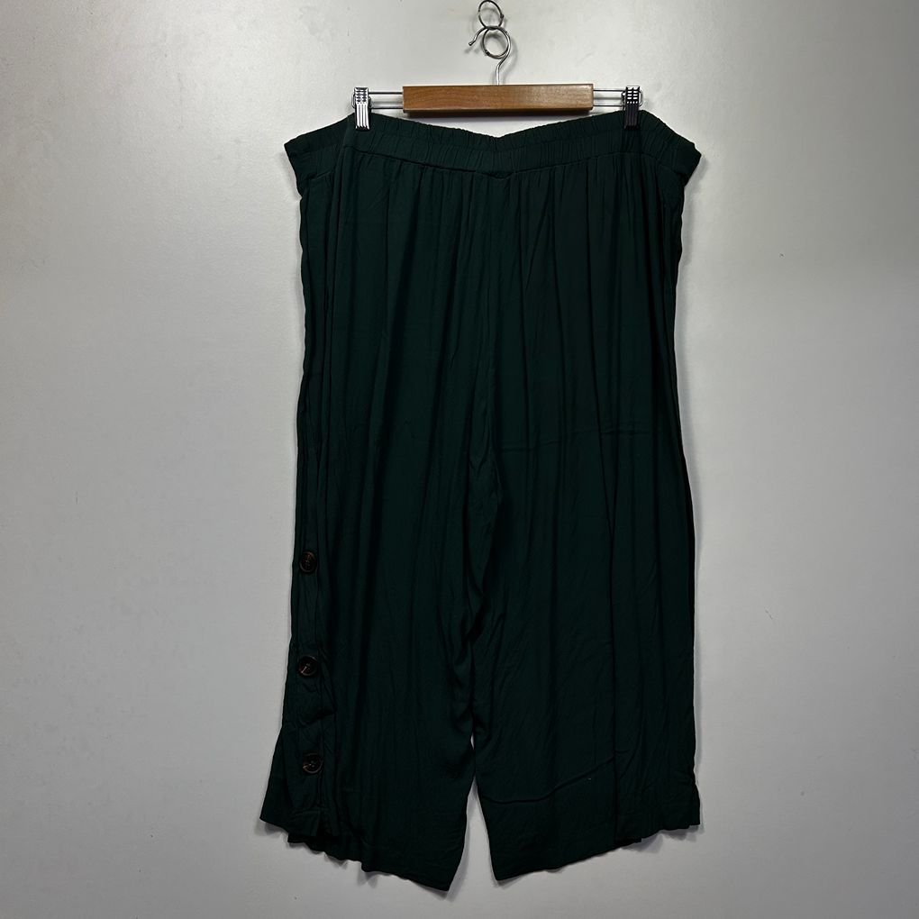 Autograph Green Plus Size Culottes - Size 20 (Fault)