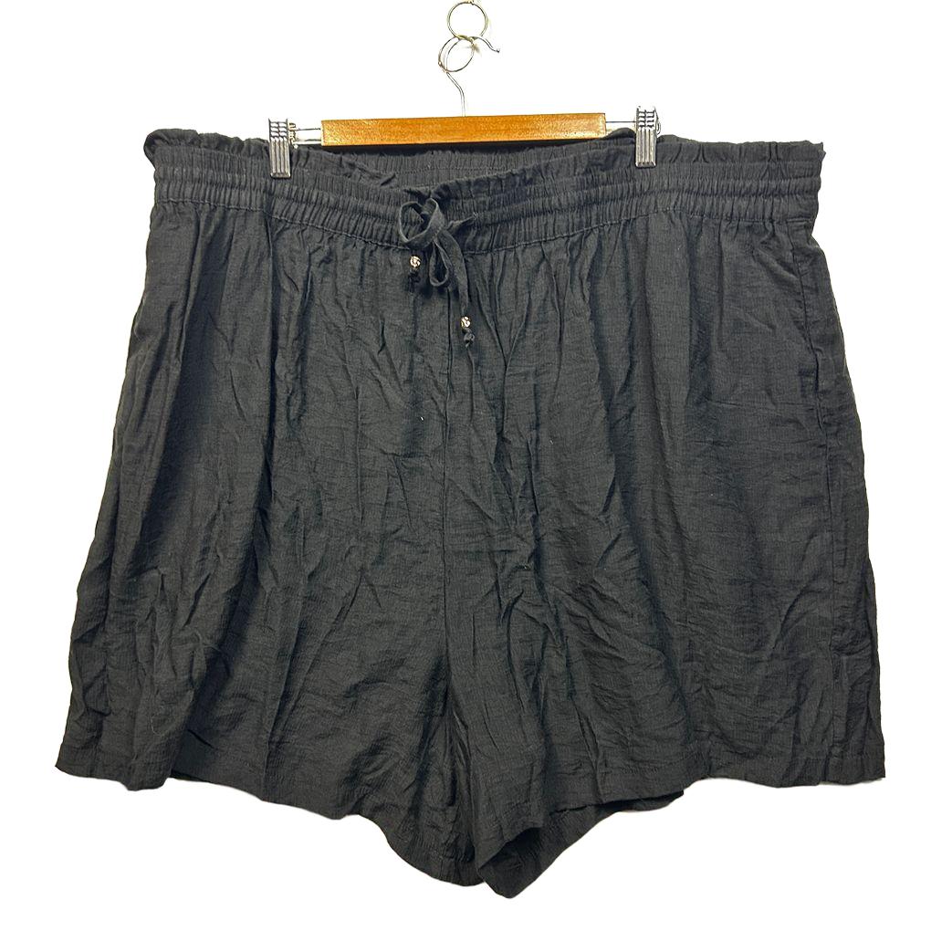 City Chic Black Shorts - Size 26