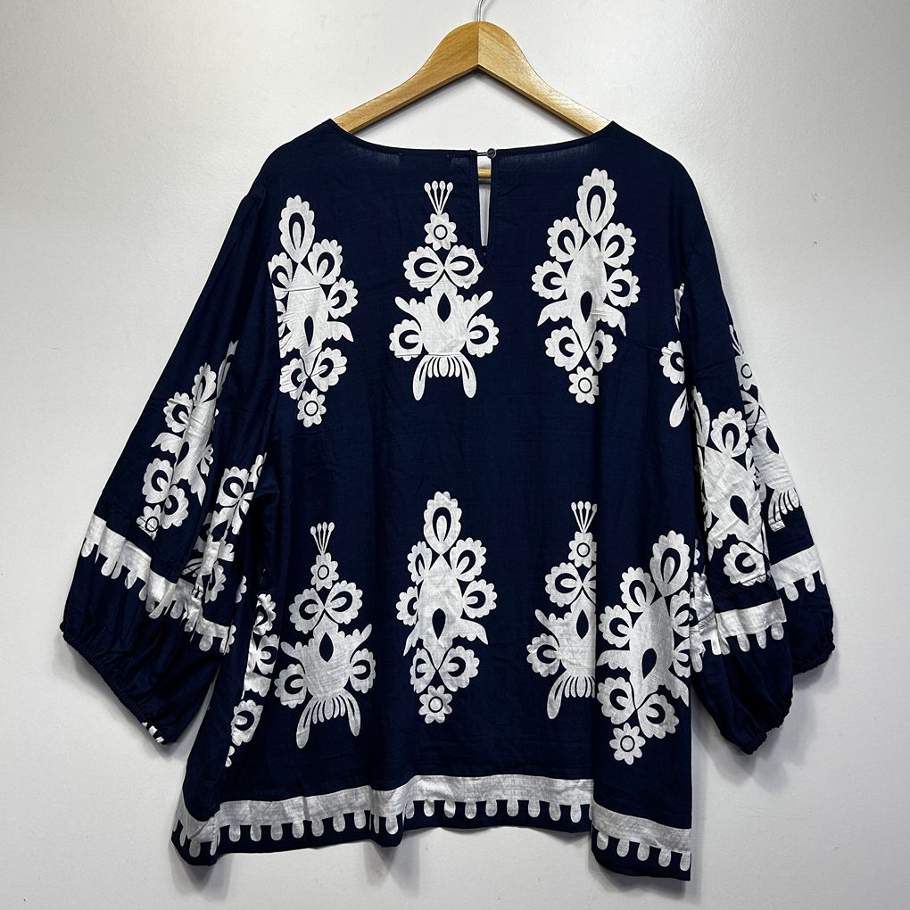 Always Alice Navy and White Top - Size 24