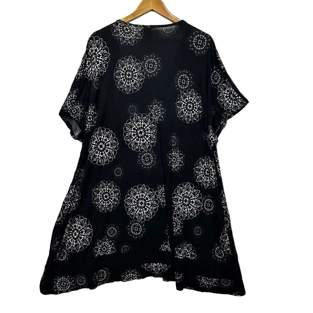 Taking Shape Black Print Tunic Top - Size 20/L
