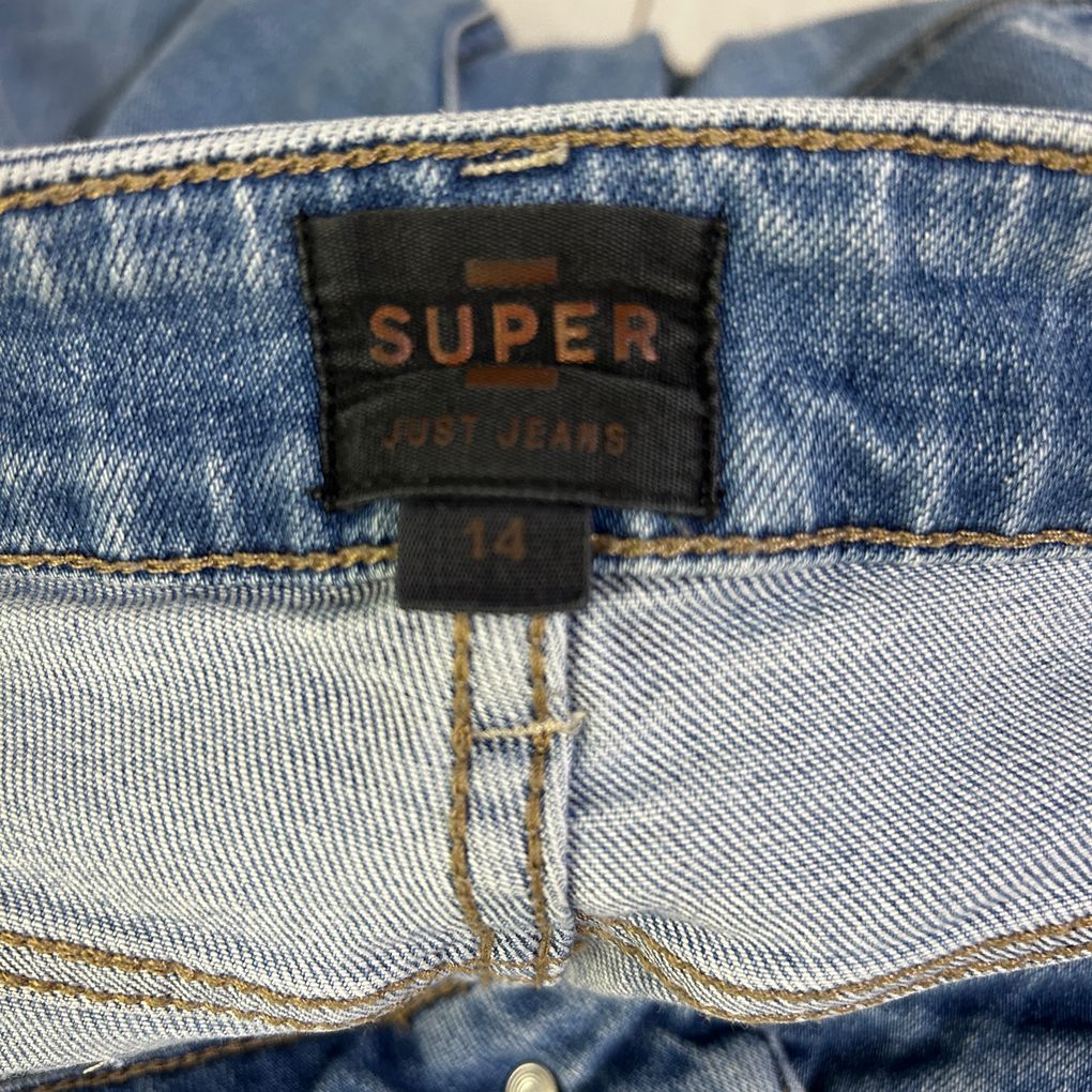 Just Jeans Super Vintage Relaxed Mid Rise Ankle Ripped Jeans - Size 14