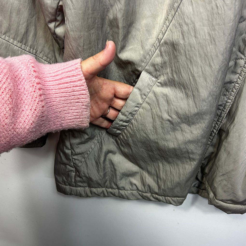 Black Pepper Grey Windbreaker Jacket - Size 22 (fault - mark)