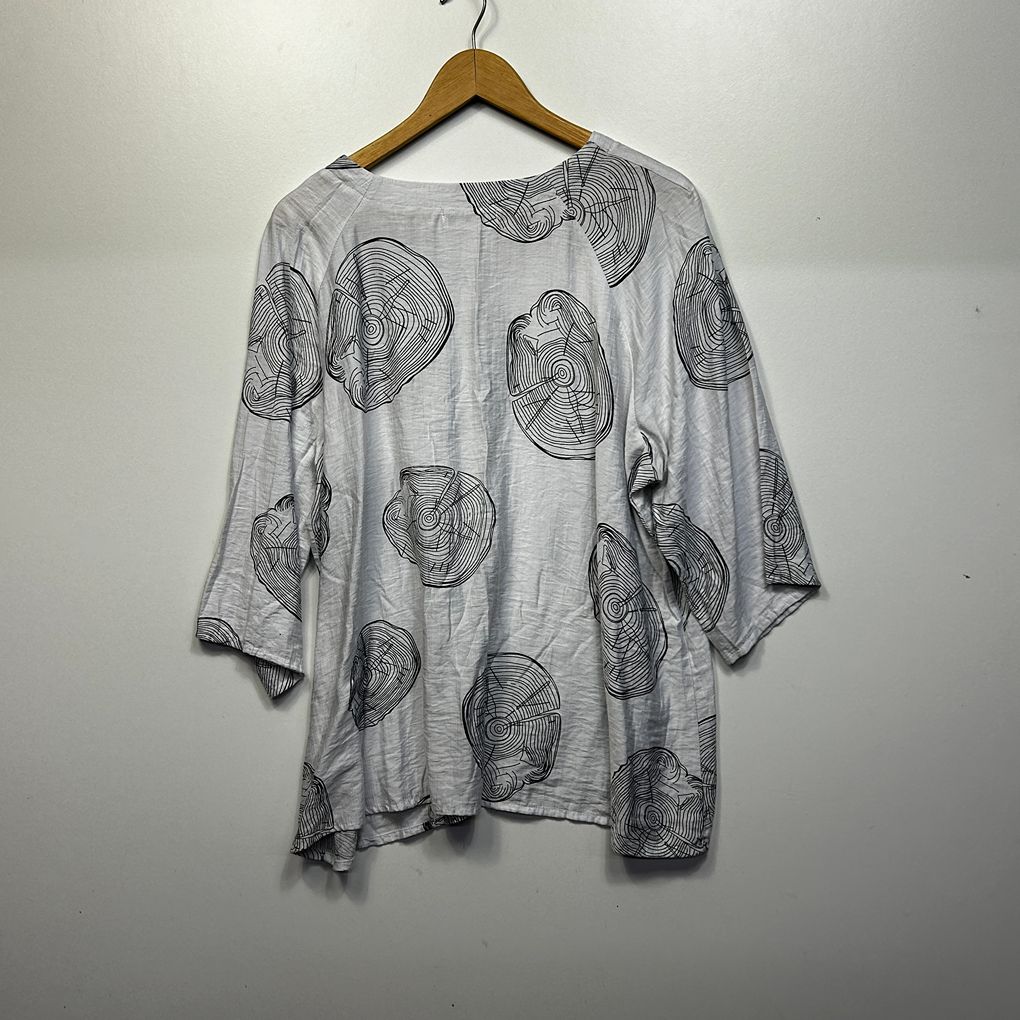 Elegant White Print Cotton Top - Size 18
