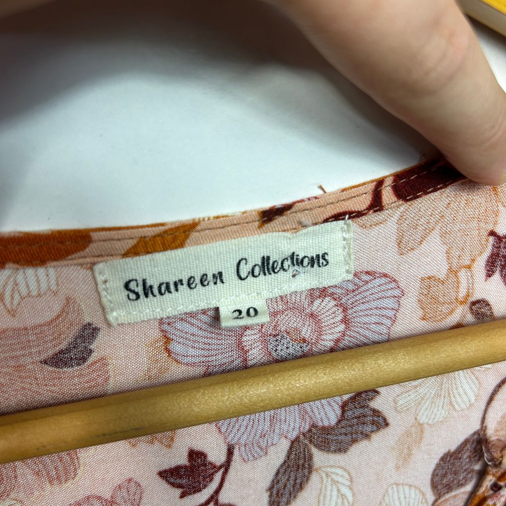 Shareen Collections Rust Floral Boho Top - Size 20