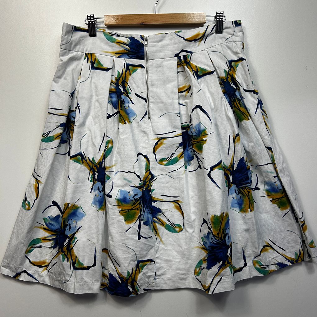 Forcast White Floral Cotton Skirt - Size 16