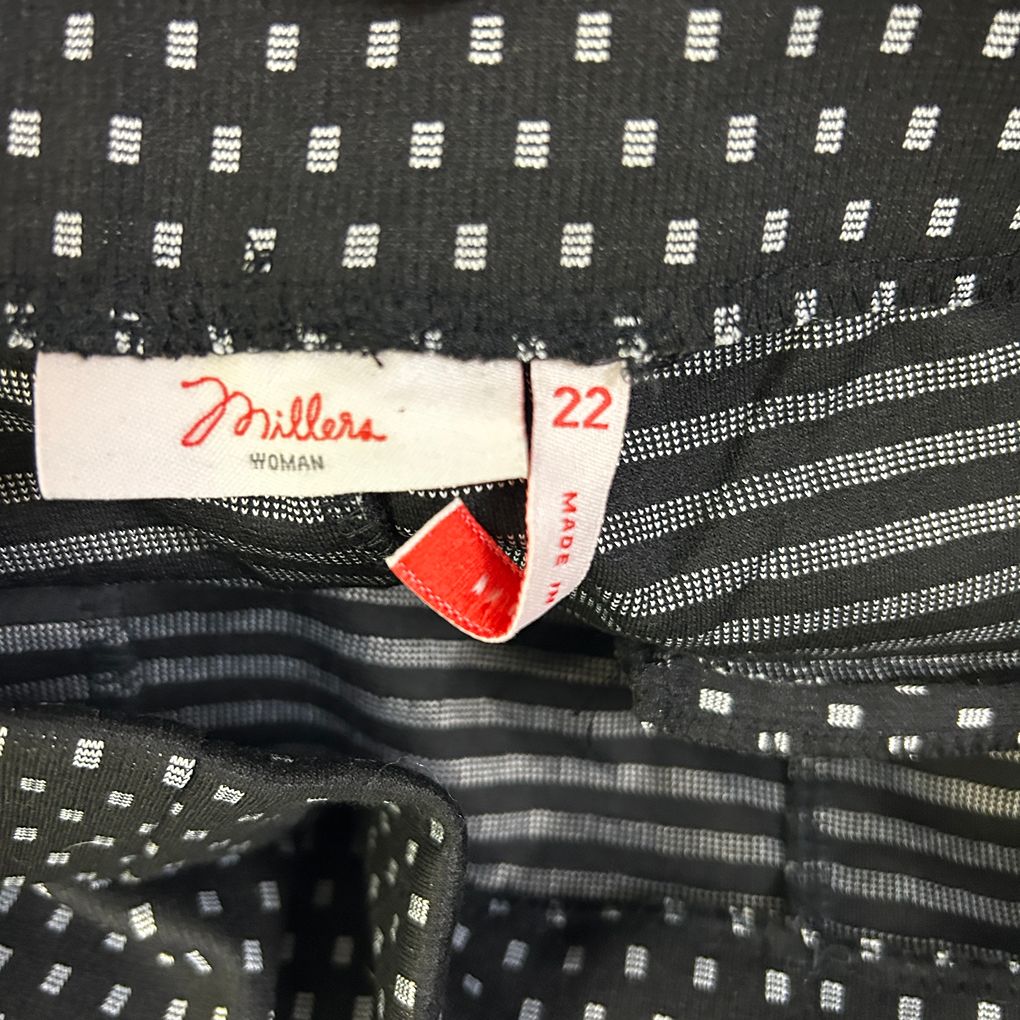 Millers Black White Print Pants - Size 22