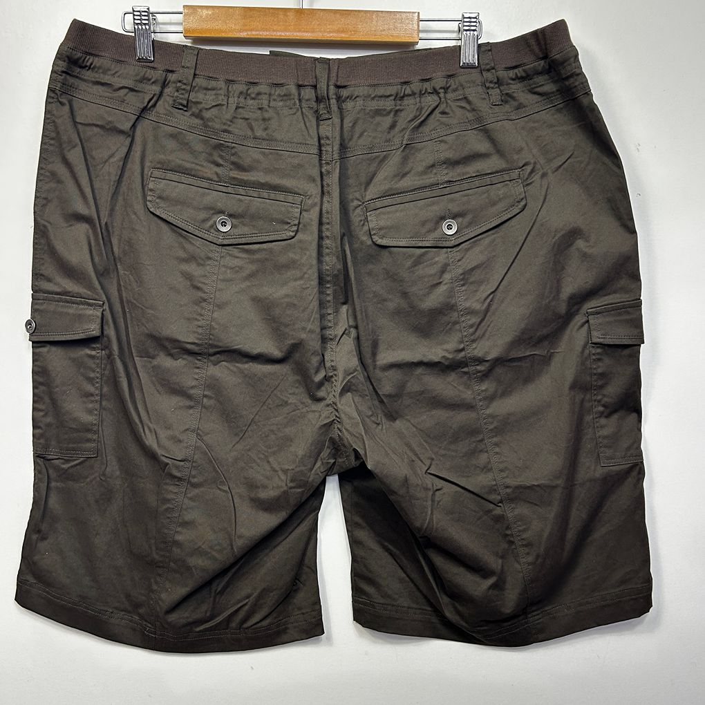 Curvaceous Brown Cotton Cargo Shorts - Size S/16