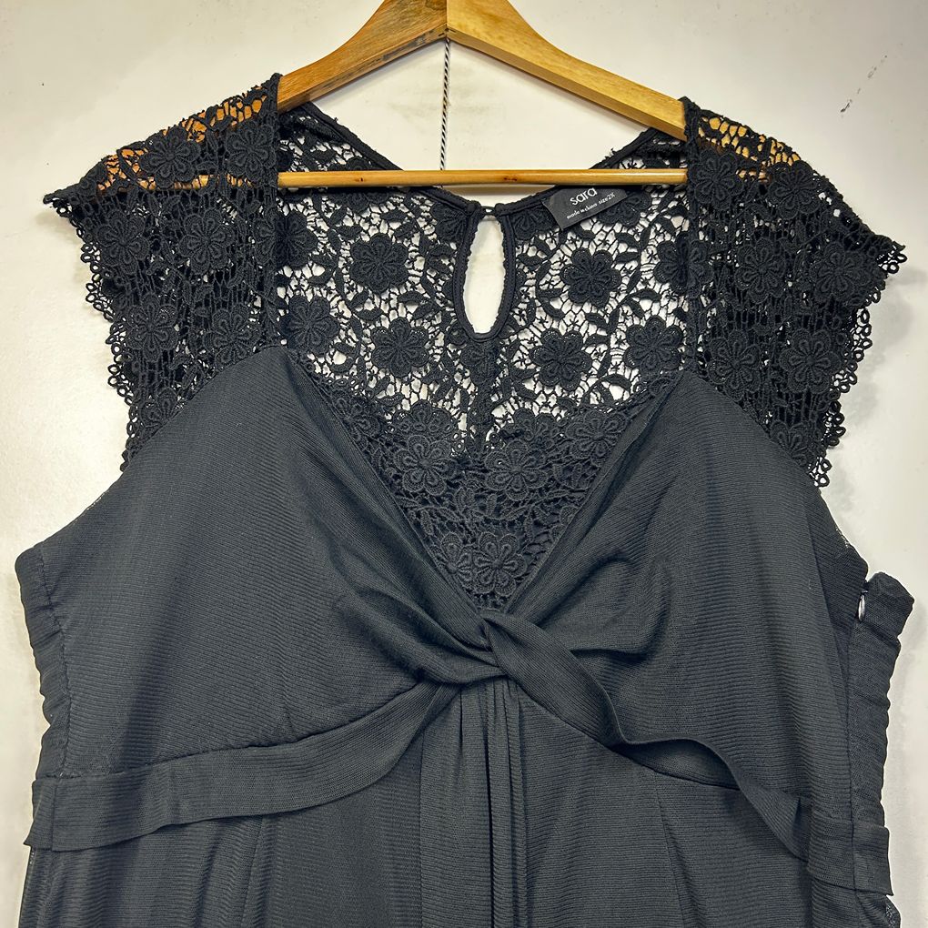 Sara Black Plus Size Lace Maxi Dress - Size 2X
