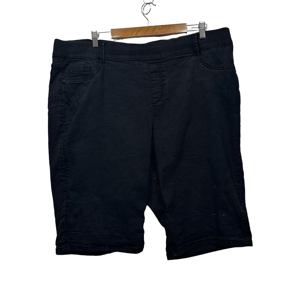 Avella Denim Shorts - Size 22