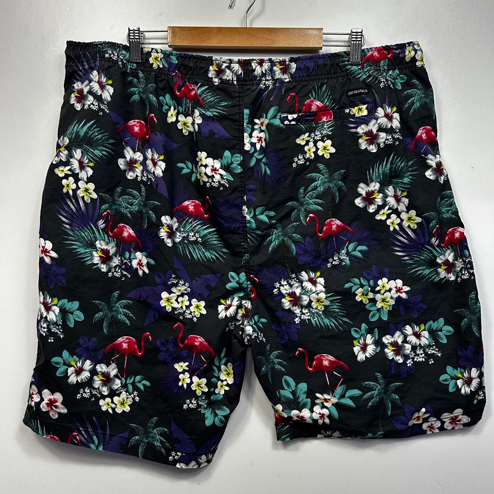 DBK Originals Black Floral Cotton Mens Shorts - Size 127