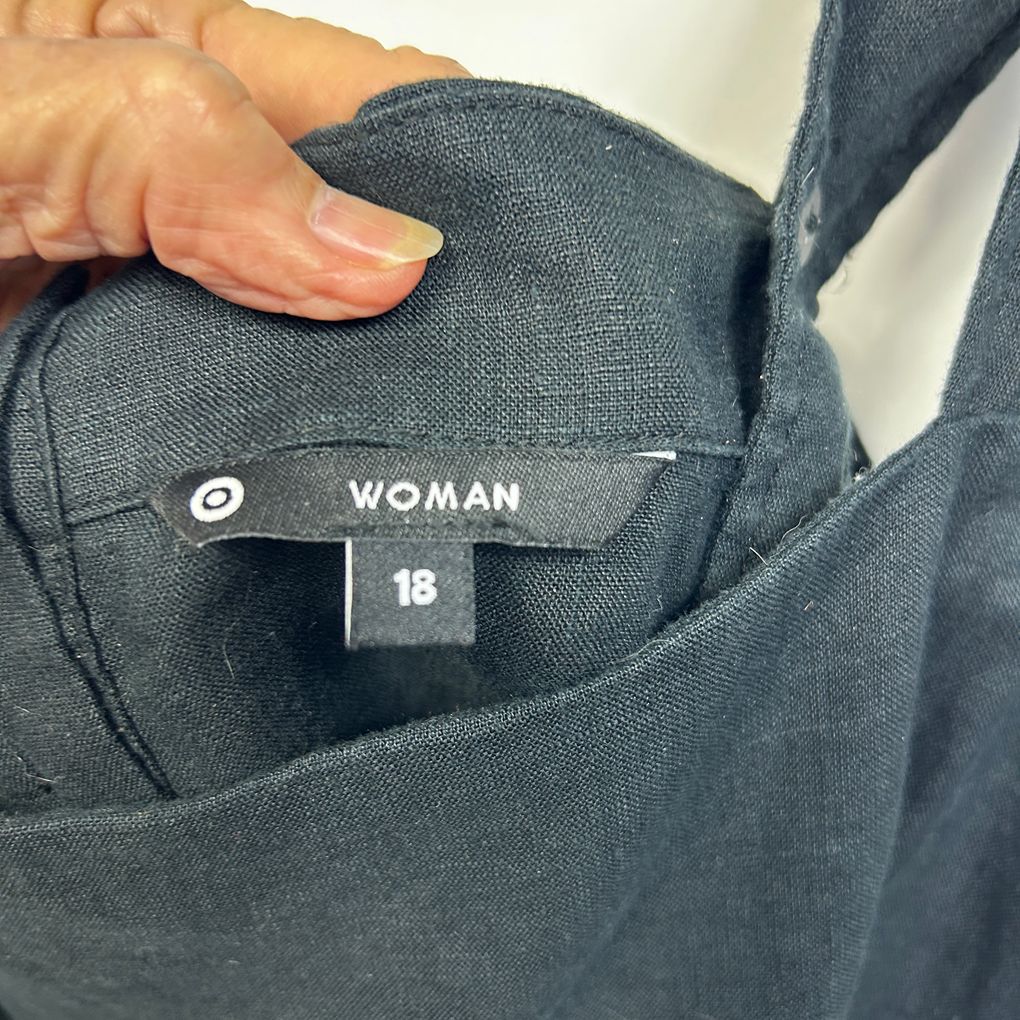 Woman Black Linen Top - Size 18