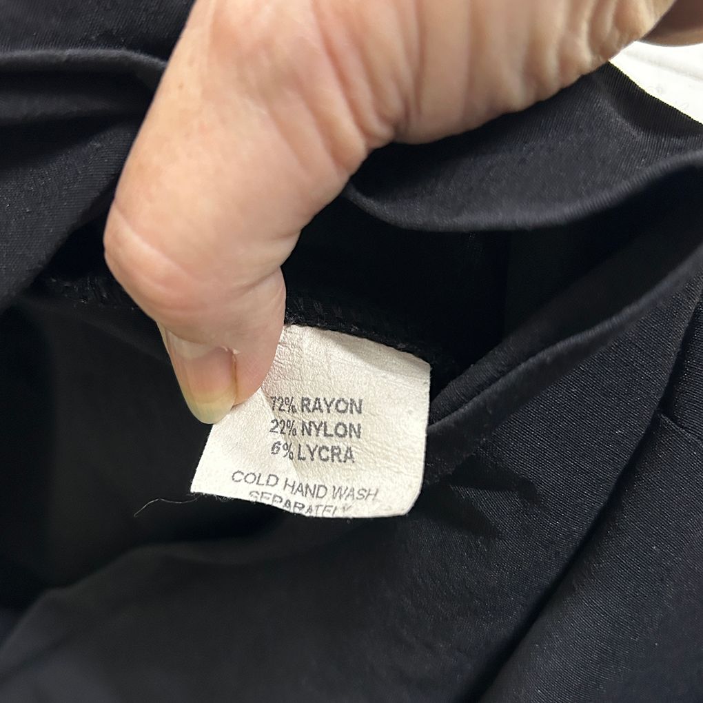 Philosophy Black Cropped Pants - Size 18