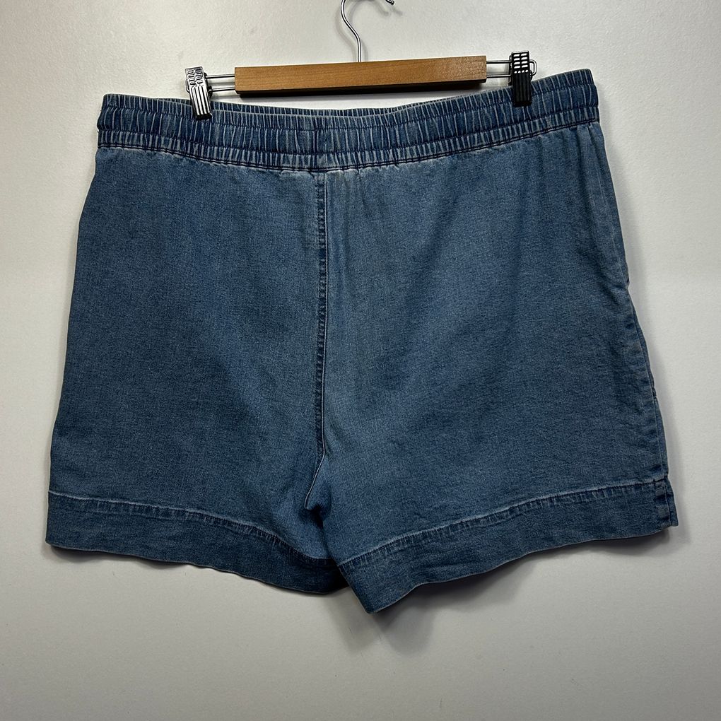 Sussan Blue Denim Shorts - Size 16