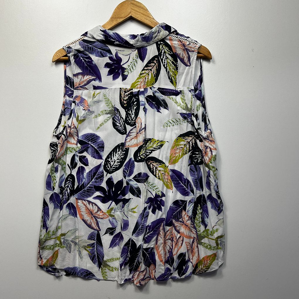 Millers White Leaf Print Sleeveless Top - Size 20