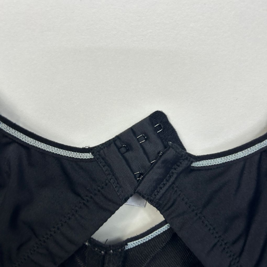 Circuit Black Bra - Size 20DD