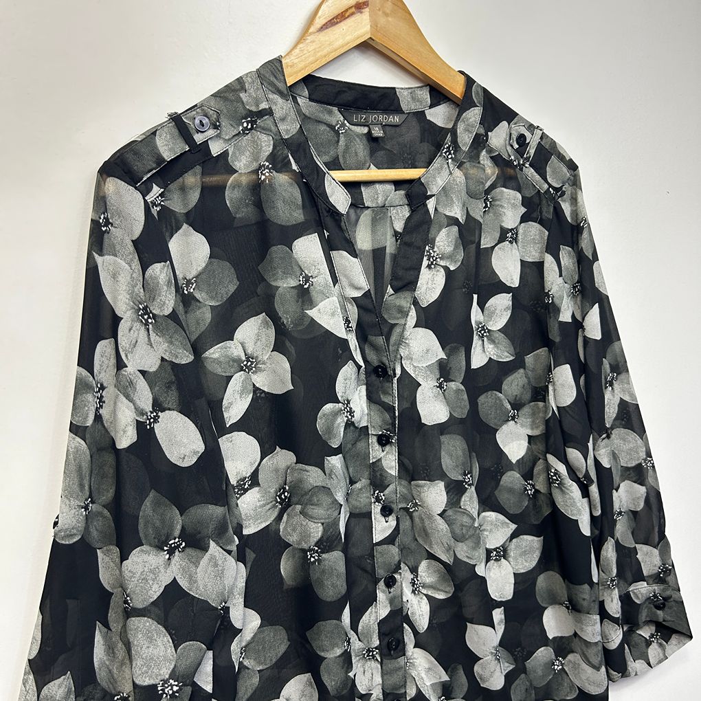 Liz Jordan Black Floral Plus Size Top - Size 18